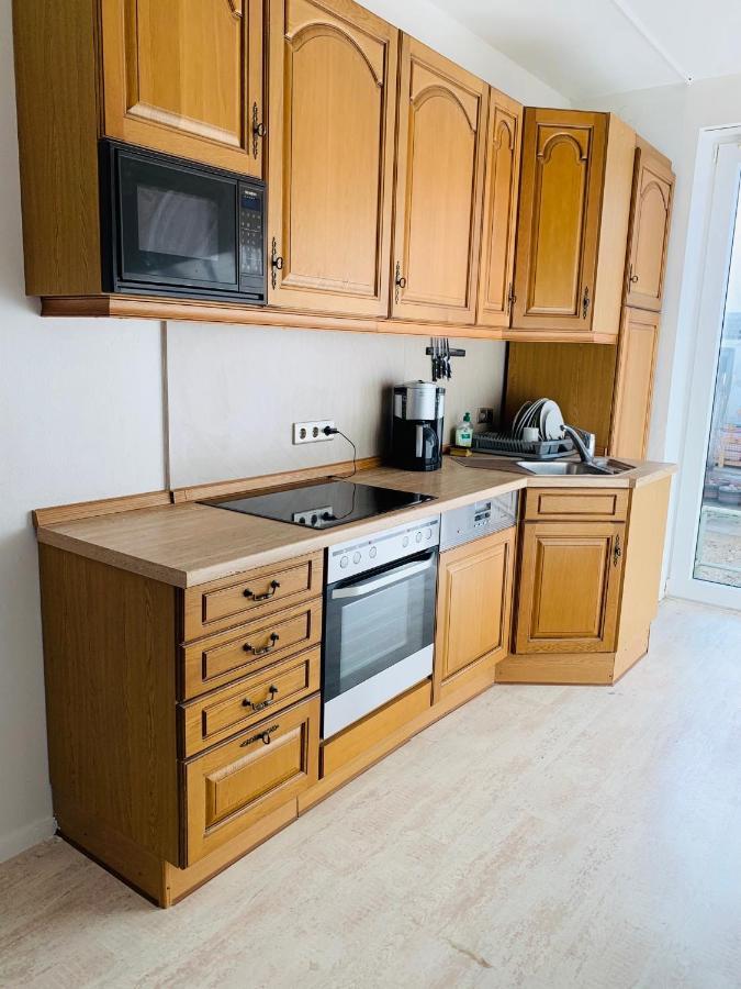 Grossartige 3 Zimmer Ferienwohnung Mit Kamin Und Garten Fuer 1-6 Personen Kaufbeuren Dış mekan fotoğraf