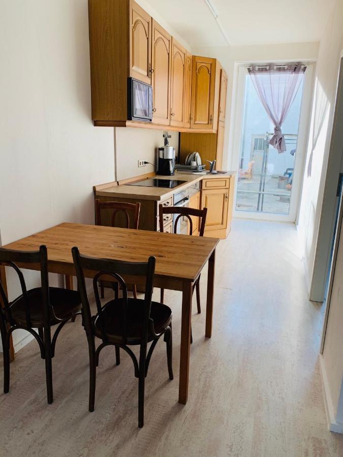 Grossartige 3 Zimmer Ferienwohnung Mit Kamin Und Garten Fuer 1-6 Personen Kaufbeuren Dış mekan fotoğraf